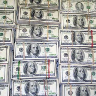 Detienen en Guatemala a mexicano con 312 mil dólares escondidos