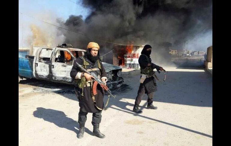 Asimismo en el distrito de Banook, seis personas perdieron la vida debido al estallido de un coche bomba. AP / ARCHIVO