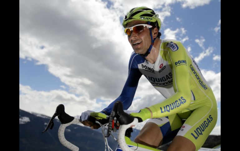 Ivan Basso brindó apoyo a su equipo, para que continúen en Francia. AP / ARCHIVO