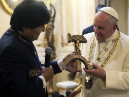 ''Cuando lo vi para mi fue una sorpresa'', dice Francisco en relación al Cristo colocado sobre una hoz y un martillo. AP / ARCHIVO