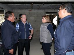 Arely Gómez González, titular de la PGR, durante su visita a la casa donde termina el túnel por el que escapó ''El Chapo''. NTX /