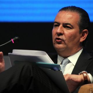 México, con problemas similares a Grecia, dice el CCE