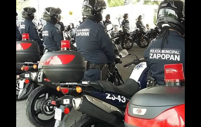 Este lunes, los policías de la Ex Villa Maicera recibieron equipo táctico. TWITTER / @zapopanprensa
