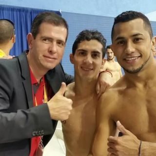 Rommel Pacheco y Jahir Ocampo dominan trampolín
