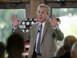 'Ya sea Donald Trump o Barack Obama, su retórica de divisibilidad está equivocada', añadió Jeb Bush. AP / ARCHIVO