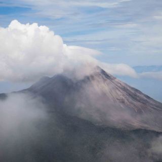 Gobierno de Jalisco realiza sobrevuelo en Volcán El Colima