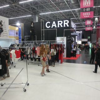 Buscan consolidar negocios en la industria de la moda