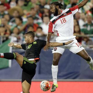 Giovani dos Santos queda fuera de los Cuartos de Final