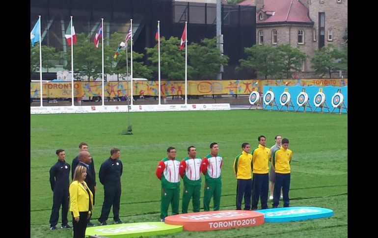 Luis Álvarez, Ernesto Horacio Boardman y Juan René Serrano cierran con 4-2 en pizarra. TWITTER / @CONADE