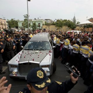 Juliantla se paraliza ante restos de Joan Sebastian