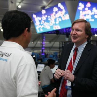 Coordinador de campaña de Obama comparte experiencias en Aldea Digital