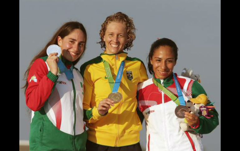 Vega (i.) tiene una puntuación de mil 347 unidades, una menos que la ganadora; Oliver (d.) suma mil 307. TWITTER / @CONADE