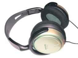 Unos buenos audífonos pueden convertir las vacaciones en todo un paraíso. ESPECIAL /