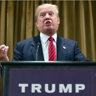 Donald Trump rehúsa excusarse por declaraciones contra McCain