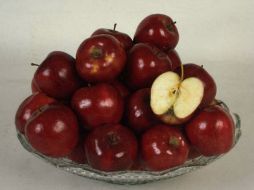 Consumir manzana permite la generación de sustancias anti inflamatorias, las cuales ayudan a reducir la inflamación en enfermedades. EL INFORMADOR / ARCHIVO