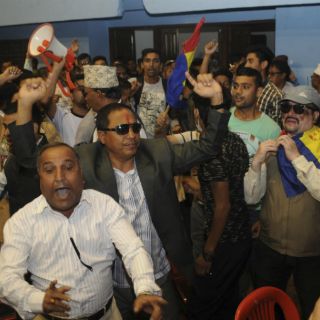 Registran heridos tras manifestación contra Constitución en Nepal