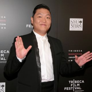 Cantante Psy sufre accidente automovilístico en China