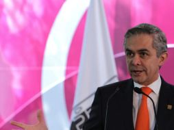 Como el GDF no tiene la capacidad de apoyarlos a todos, se hará una selección con criterios, indica Mancera. NTX / J. Espinosa