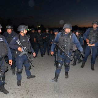 Por segundo día, policías de Guerrero paran labores