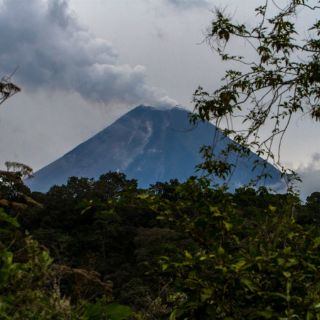 Latente, explosividad de Volcán El Colima, dicen expertos