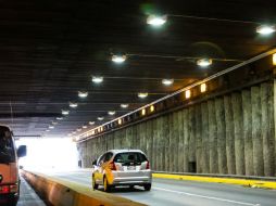 Dichas luminarias tipo led requieren de menos consumo y poseen mayor capacidad de luminosidad que las anteriores. EL INFORMADOR / ARCHIVO