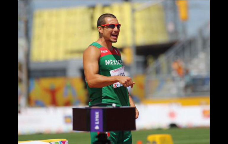 Luis Rivera califica a las finales de salto de longitud. TWITTER / @COM_Mexico