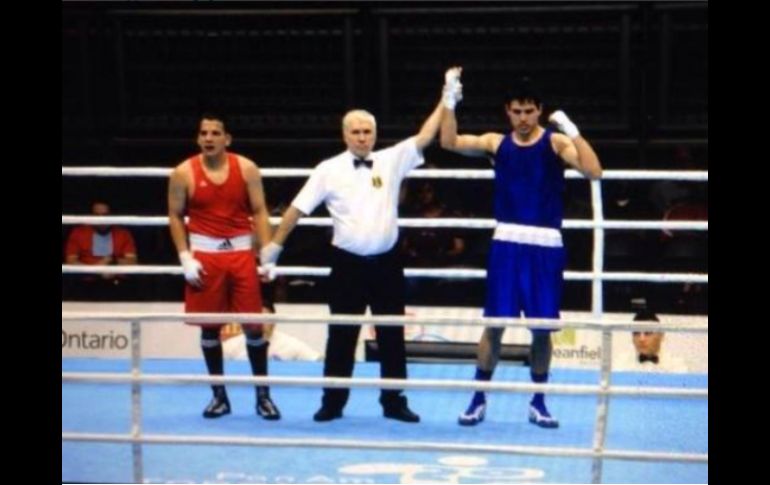 Romero sacó la cara por el país en la primera sesión de boxeo de los Juegos Panamericanos Toronto 2015. TWITTER / @COM_Mexico