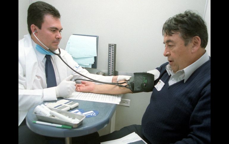 Atender esta disfunción permite mejorar la vida sexual del paciente y saber si además padece diabetes o hipertensión. EL INFORMADOR / ARCHIVO