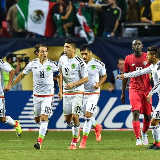 Jugadores también se quedaron mudos fuera de la cancha