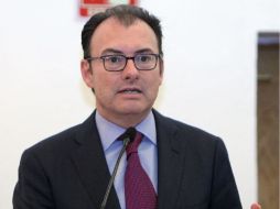 La SHCP destaca que el contenido de ese documento considera la evolución del SAT. EFE / M. Guzmán