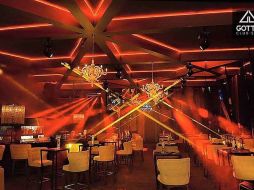 El ambiente es amenizado por la música pop interpretada en vivo por un Dj ESPECIAL / Gotta Bar