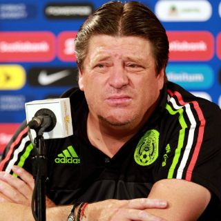 Hermanos dos Santos, en duda para final de Copa Oro