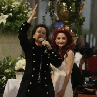 Alex y Chela Lora renuevan votos en la Basílica