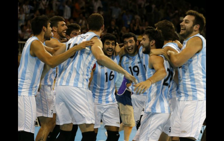 De esta manera, la delegación argentina terminó con 15 medallas doradas, 29 plateadas y 31 de bronce. EFE / O. Barría