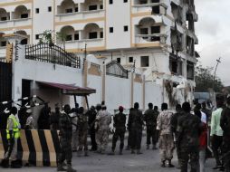 El hecho tuvo lugar en un hotel fuertemente custodiado de Mogadiscio y fue el último de una serie de atentados con bombas. AFP /