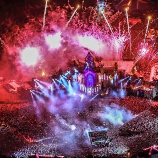Dimitri Vegas & Like Mike conquista Tomorrowland 2015