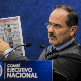 El INE actúa como burócrata, acusa Gustavo Madero