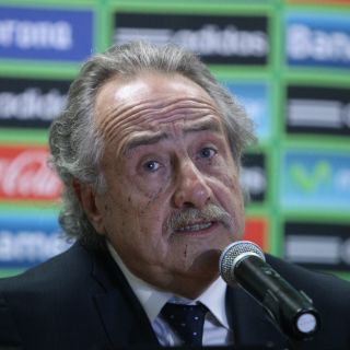 Decio de María justifica tuits de hermanos dos Santos