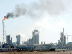 La petrolera registró una balanza comercial negativa por 51 millones de dólares durante el mes pasado. NTX / ARCHIVO