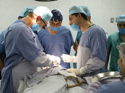 La paciente se sometió a cirugía estética para darle volumen a su cuerpo. EL INFORMADOR / ARCHIVO