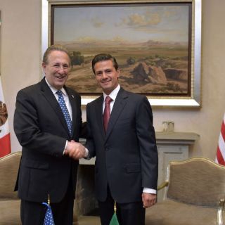 Enrique Peña Nieto se reúne con Anthony Wayne