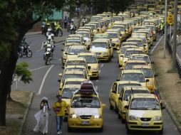 La manifestación de los taxistas paralizó varias ciudades de Colombia. EFE / C. Escobar
