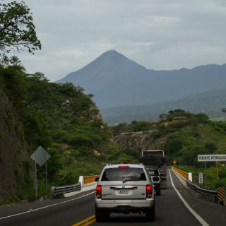 Volcán El Colima está tranquilo, pero es vigilado: Protección Civil