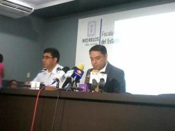 Dorantes (d) enfrentó duras críticas en el ejercicio de su cargo. TWITTER / @GobiernoMorelos