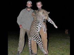 El caso de ''Donni'' y Eric Trump se realizó de forma legal en el safari Hunting Legends, según informa el Daily News. ESPECIAL /