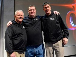 Malone (d) sufrió lesiones cuando lo sacaron del mar inconsciente y sin respiración. AFP / ARCHIVO