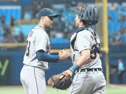 El mexicano Joakim Soria (izq.) se apuntó su salvamento 23 de la temporada en la victoria de Tigres de Detroit ante Tampa Bay. AP /
