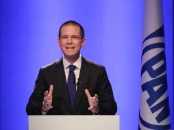 El ''hartazgo'' de los ciudadanos por los gobiernos corruptos podría colocar a los líderes populistas en la silla presidencial. TWITTER / @AccionNacional