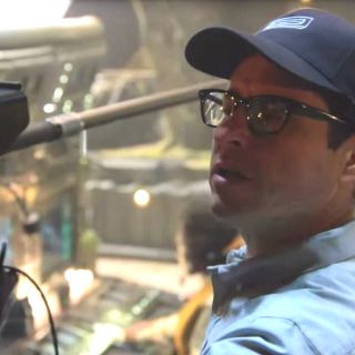J. J. Abrams se lesionó al ayudar a Harrison Ford en 'Star Wars'