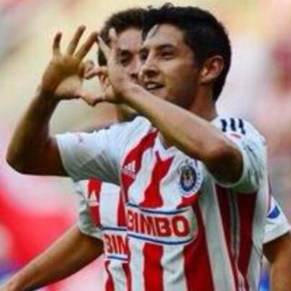 Ángel Reyna se compromete con Chivas